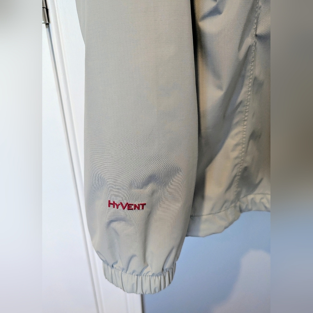 The North Face Hyvent Gray and Pink Jacket - Picture 3 of 8